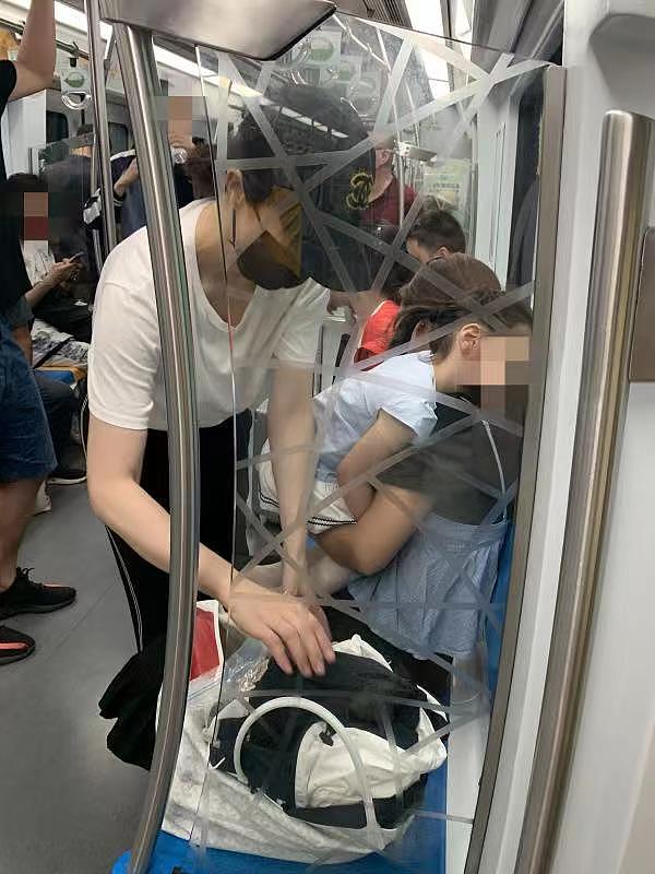 地铁上突然想拉屎怎么办？