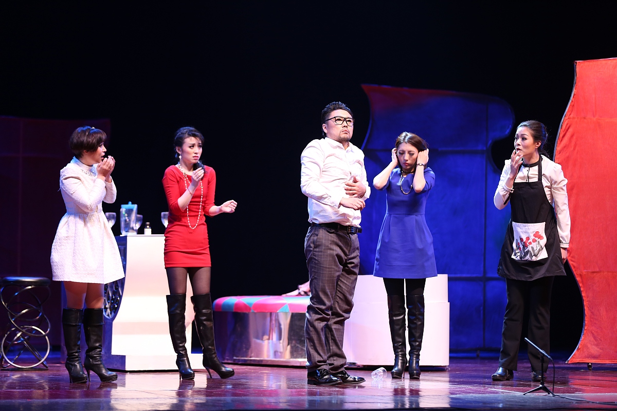 以诚以养德信以铸人为主题通过舞台剧形式演绎诚信故事小品原创帮我用200字详细描述