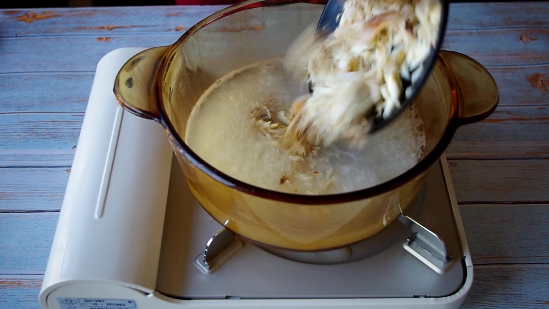 秋风起 蟹脚痒 吃螃蟹的季节 怎能少得了这碗蟹肉粥呢