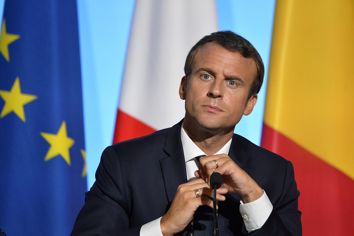 你好请援助我开通已购买的VPS用香港话怎么表述