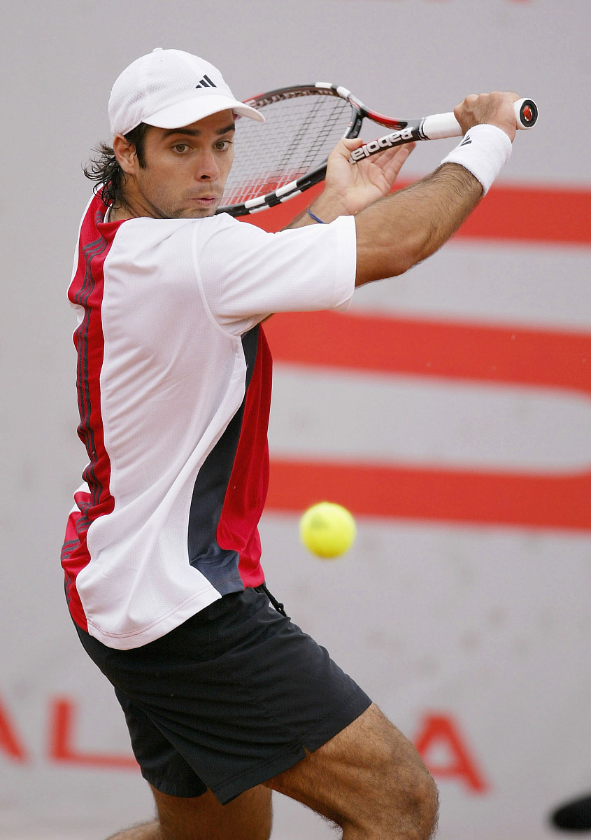 判断题：网球比赛中分与分之间的间隔时间为1分钟