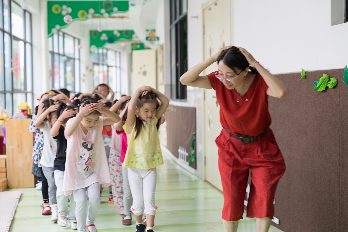 教学相关论文：提高教师教学水平的策略与实践
