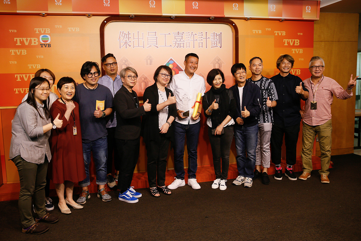 esee英模的老板是郑屹还是carrie