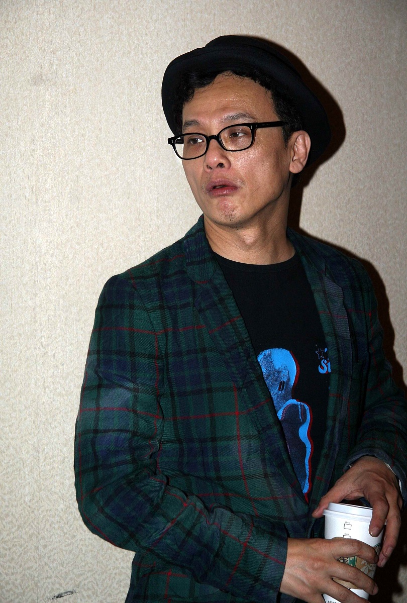 2009年4月24日,上海,由中国与新加坡合资拍摄的新媒体剧《星光依旧灿
