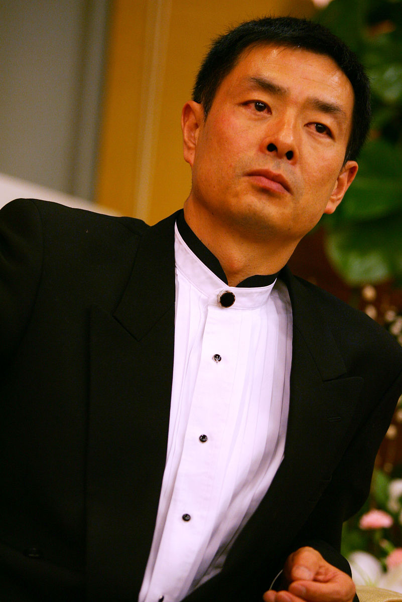 2005年6月11日,第8届上海国际电影节开幕式结束后,开幕影片《鲁迅》首