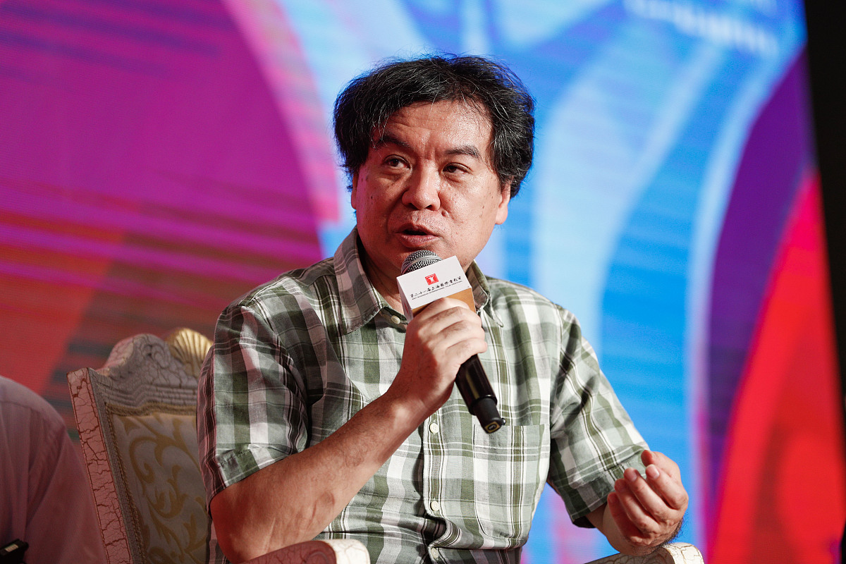 审美与权利博弈：东亚美学想象的西方化之路