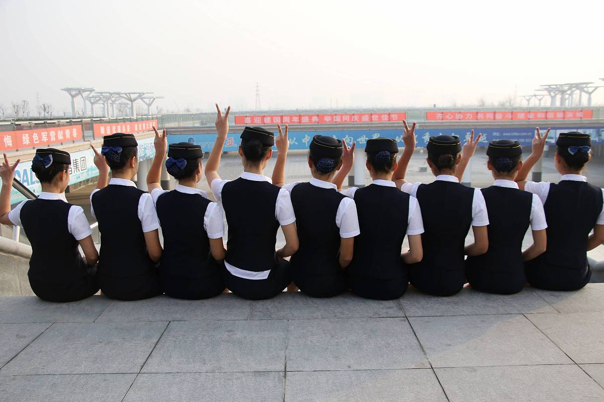 恩施职业技术师范学院有高铁乘务专业吗？