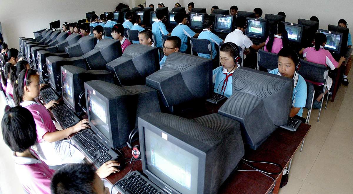 九年级语文教学论文：提升学生语文素养和综合能力的有效策略