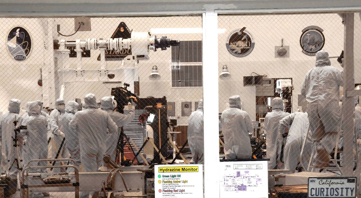 僵尸围城模拟器手游最新更新：更多僵尸、武器、关卡和多人合作模式！