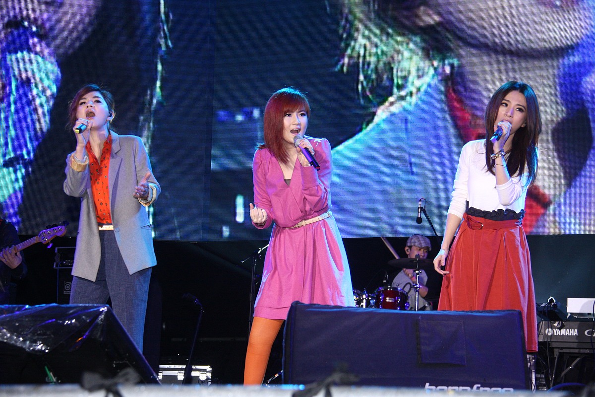 2012年12月2日,台北,simple life 简单生活节.***_***s.h.e+++_+++音
