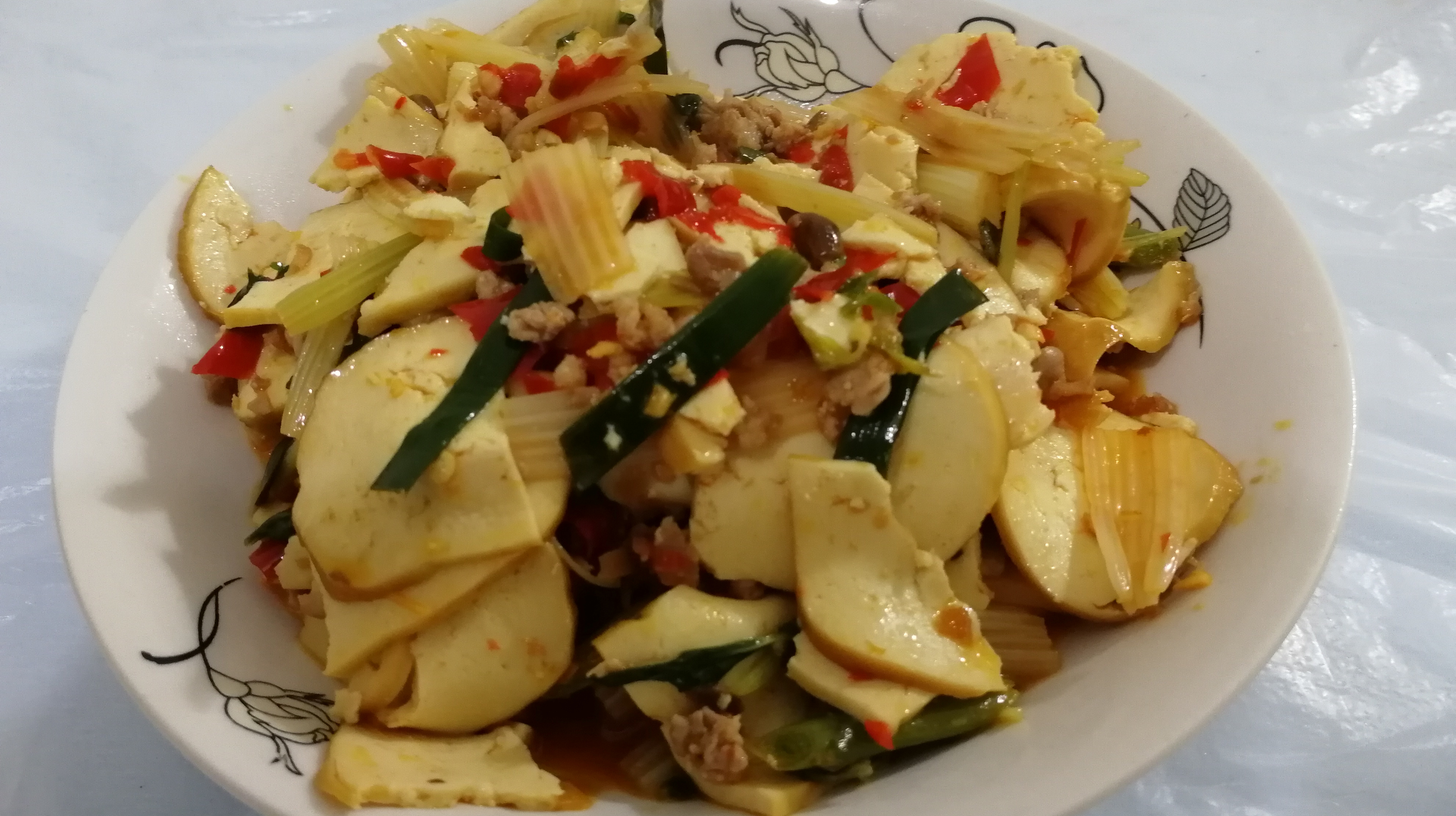 豆腐干这样做太好吃了,酸辣够味超下饭,连吃3天不会腻