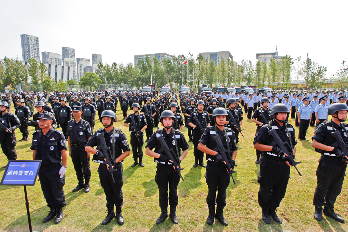 民警参与庆祝活动积极性不高的表现