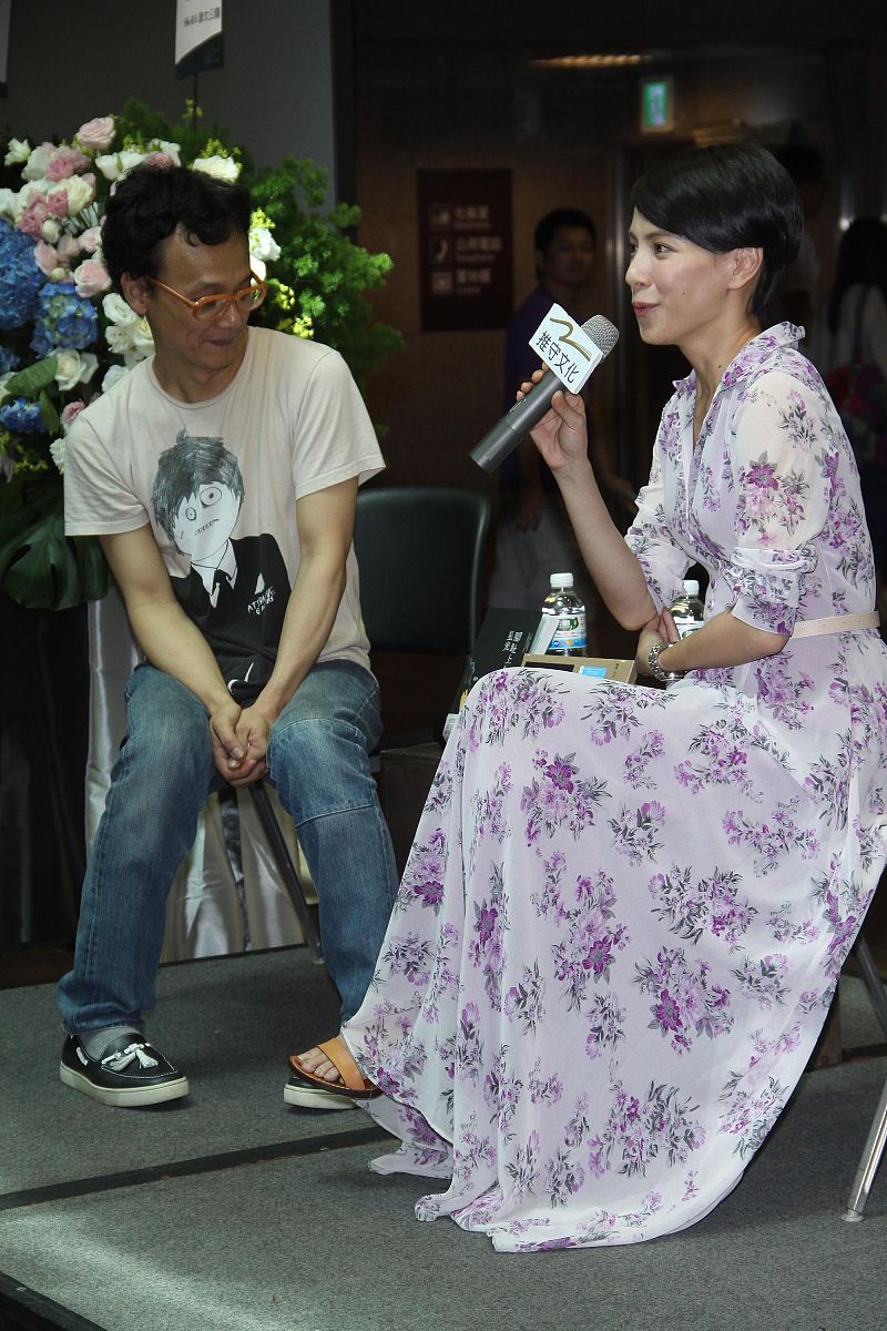 2012年5月27日,台北,《脚趾上的星光》电影小说发表会.李心洁 姚谦+++