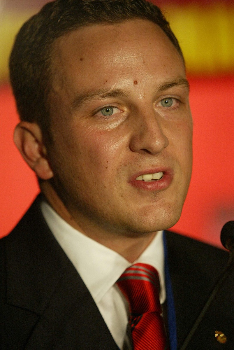 帮我解析一下下面的报文BF 5F D1 F6 EF 29 0E 00 3F 9F A7 49 EC 22 F2 0A FE FE FE FE FE FE FE 5A FE FE 26 72 00 BF 7E FF FF FB 77 1E 00 BF 7E 9F 5A FE FE CD A1 00 7F 5F D1 F6 EF 29 C2 00 7F 9F 27 C8 96 1E 3C 79 F3