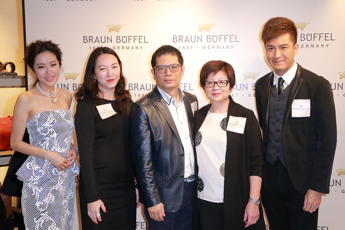 esee英模的老板是郑屹还是carrie