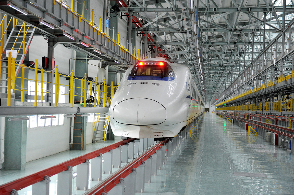 贵阳铁路专业学校分析就业前景问题