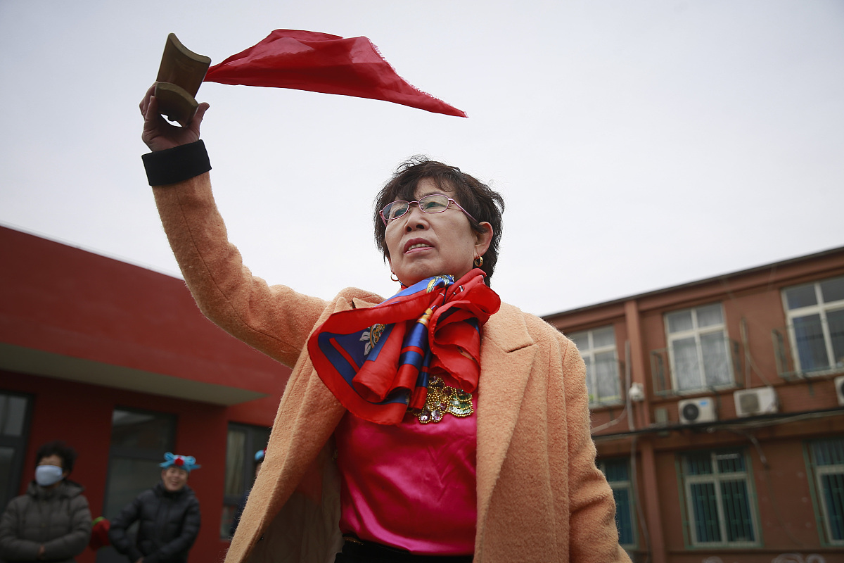 测试用例的组成：测试输入数据和预期输出结果