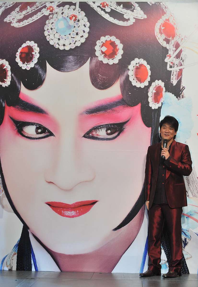 2011年8月3日,北京,周华健携新专辑《花旦》来到北京宣传.***_***周华