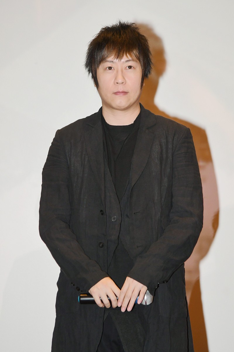 函数 f(x) = |x| / x 在 x = 0 处的左右极限存在吗？