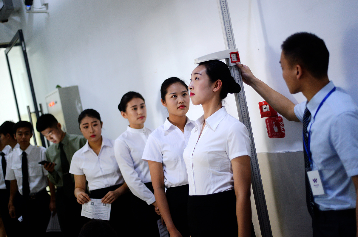 重庆航空专业学校：培养航空专业人才的摇篮