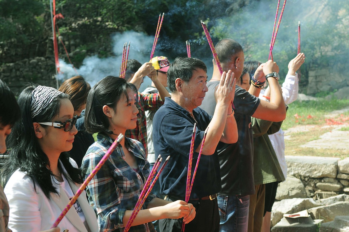 2009年9月9日,北京,50集电视剧《金婚2》金婚风雨情开机仪式.***_***