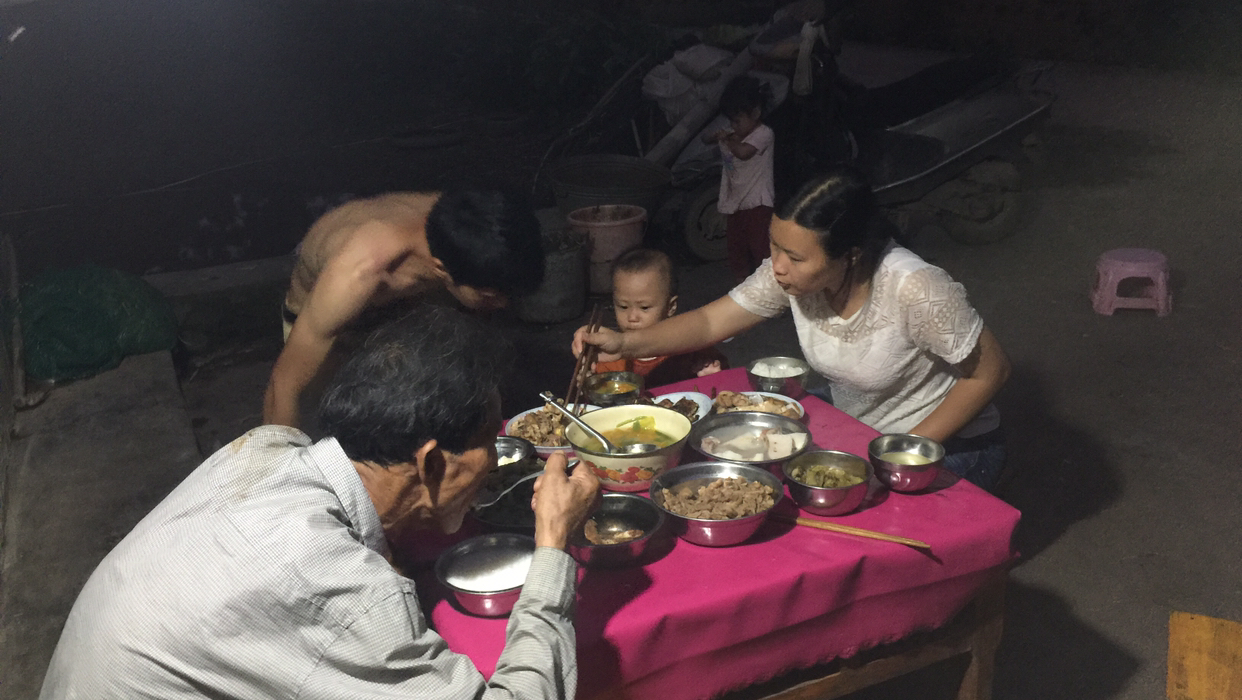 排骨煲大薯,吃了瓜花,年年美如花