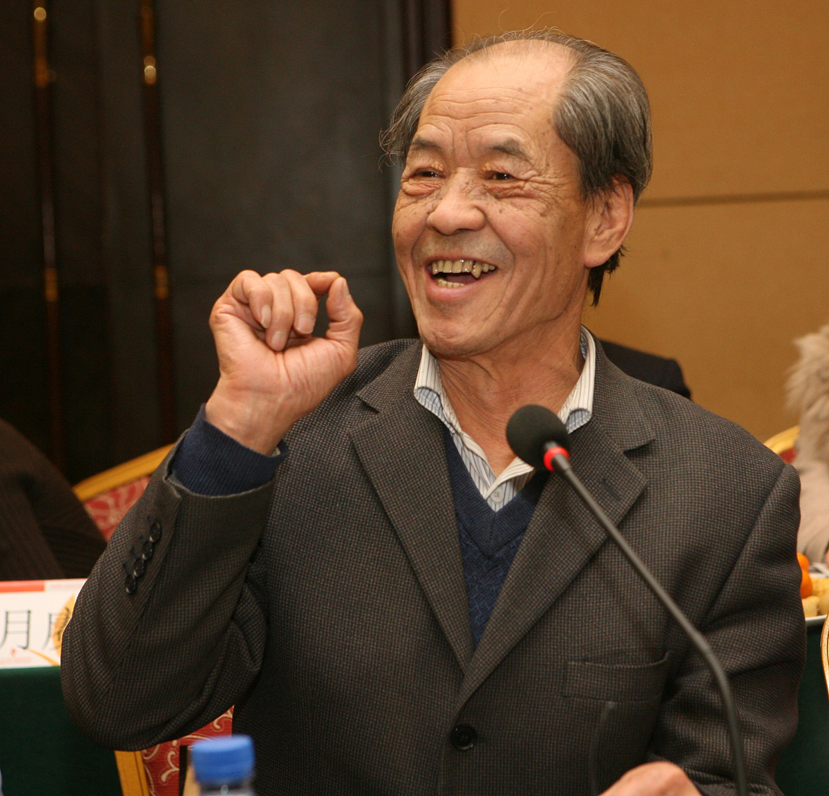 顾开智的背景及其实践