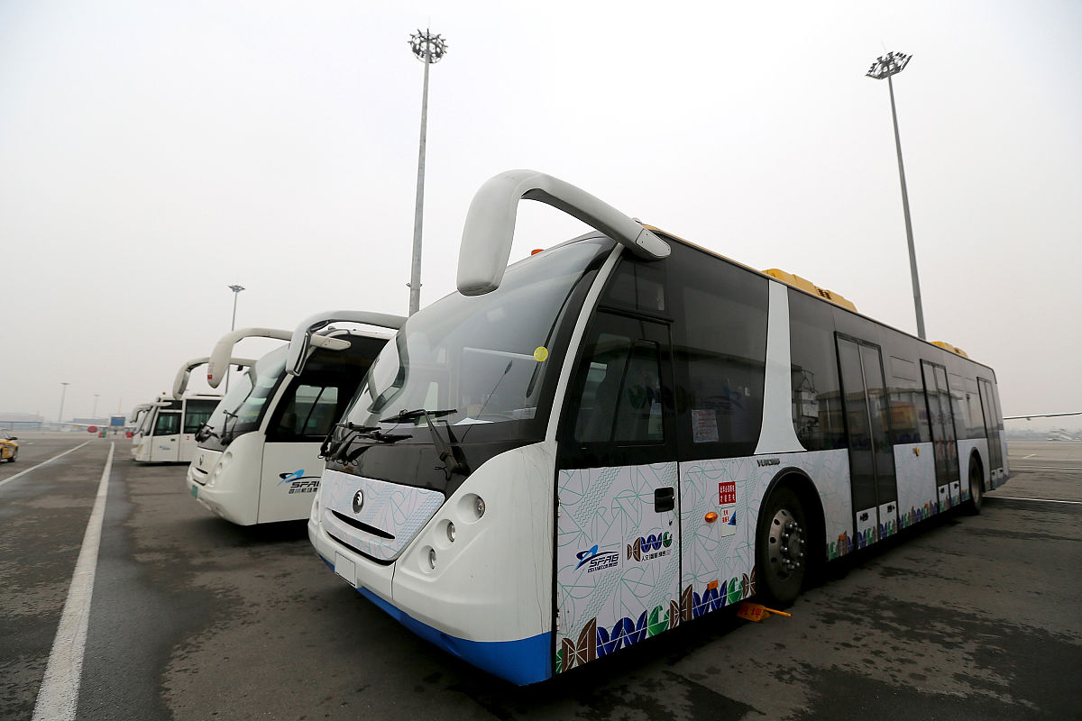 成都天府机场电瓶车服务：是机场自营还是外包？