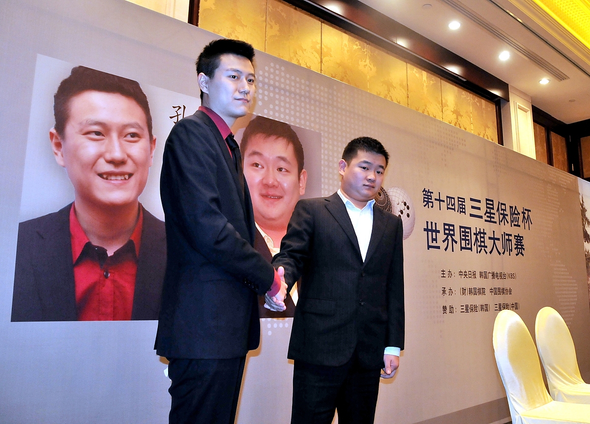 写一片男主是黄奕程的小说10000字