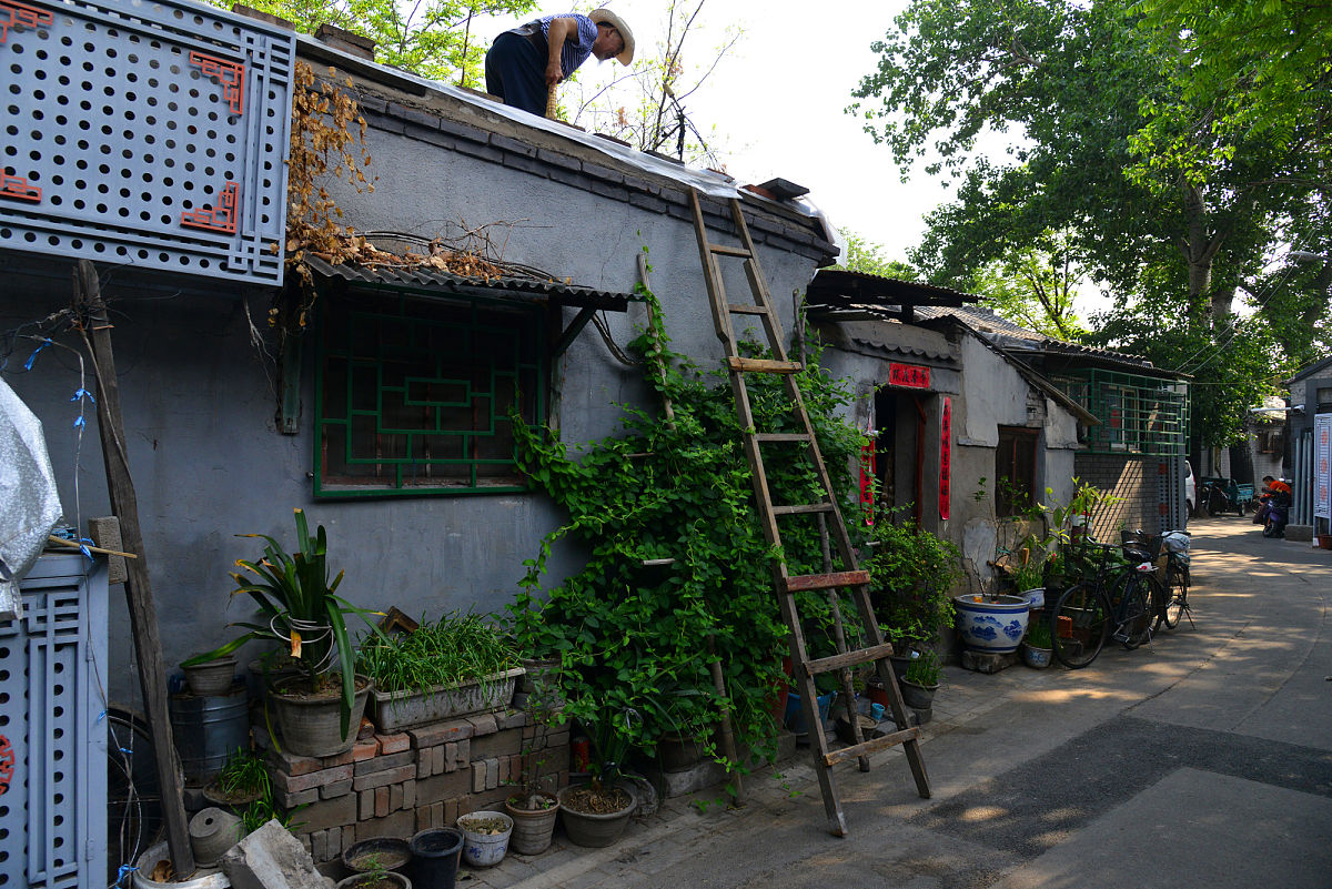 2019年5月4日,北京,知道今晚有大暴雨,老爷子跟我说要赶在大雨前把房