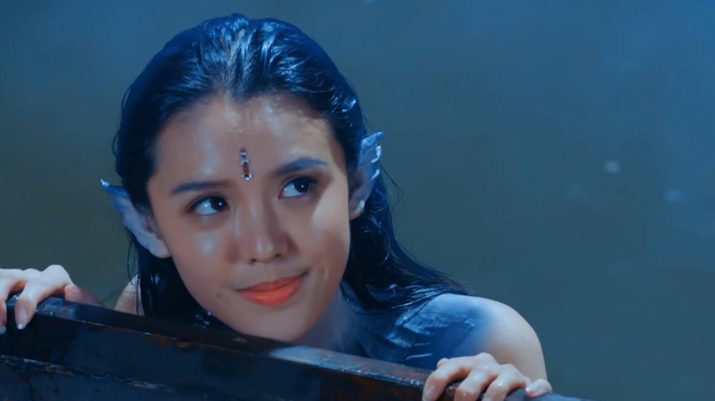 女子被婆婆陷害浸猪笼,死后变成一条美人鱼回来,全村人遭了秧