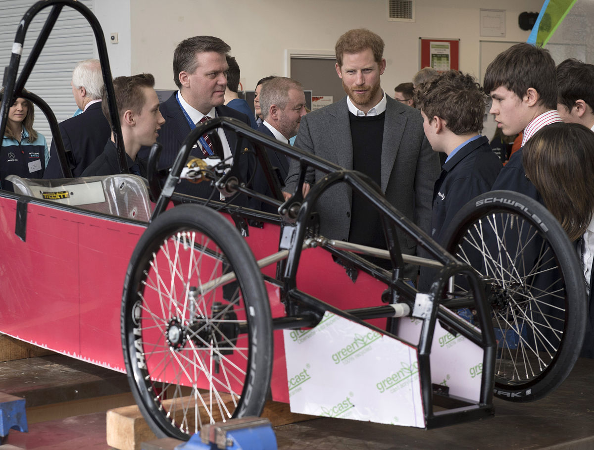 柳州汽车运输技工学校2022年招生要达到什么条件