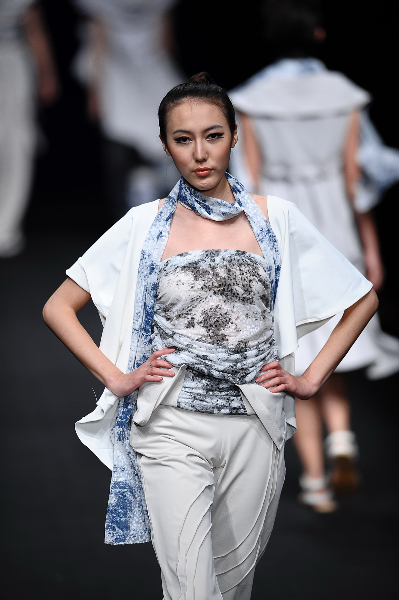 重庆经济建设职业技术学校服装设计专业就业前景如何