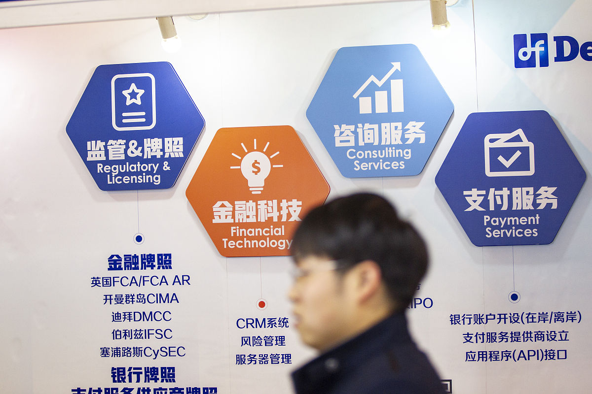 我是网信安负责人帮我写300字的会议纪要：1、严格落实《云网安全运营文化体系建设方案》15项任务各单位专人专职负责推动安全运营文化入脑入心2、加强安全生产警示教育通过云网安全日等多项行动开展安全培训教育和安全生产应知应会知识测试进一步提高思想认识。