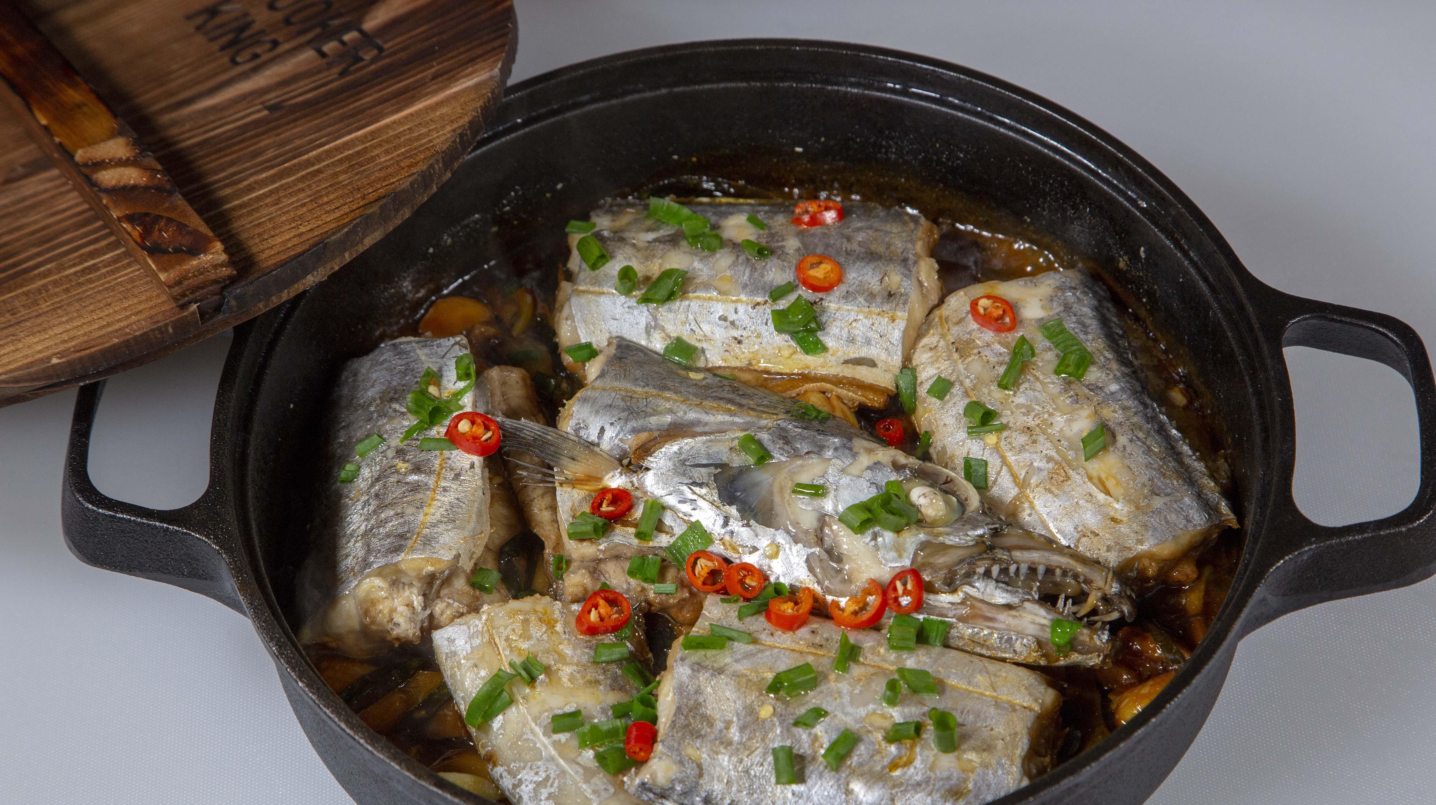 大带鱼新吃法用焖锅做出来的味道很原味也很香,赶紧尝试做一下