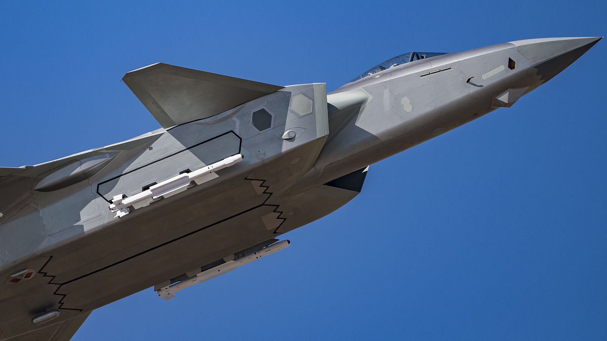 隐形轰炸机：现代空中作战的利器