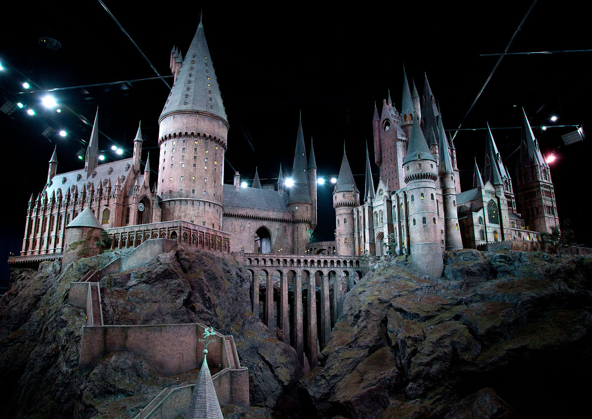 艾琳娜斯塔尔城堡：沉浸在西幻世界中的魔法堡垒