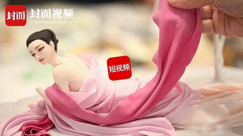 小伙成都学艺做“中国风翻糖蛋糕”  斩获国际蛋糕比赛最高奖