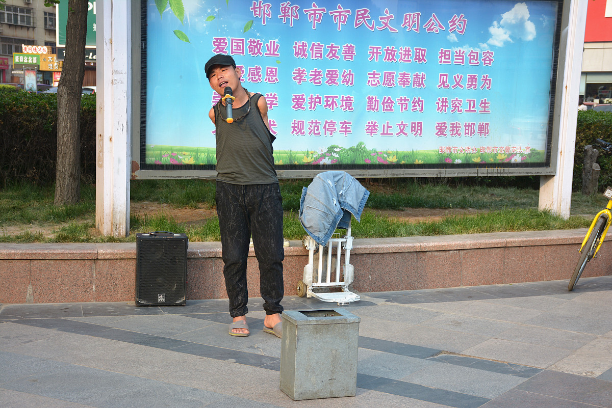 ***_***2017年5月1日17时30分,河北邯郸,五一国际劳动节当日,一位无臂