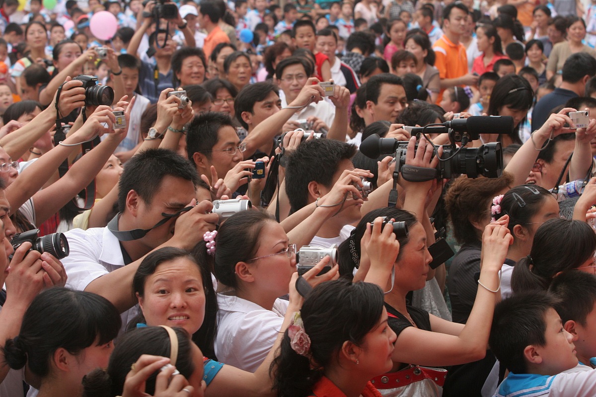 想念奶奶：童年记忆中的温暖与爱