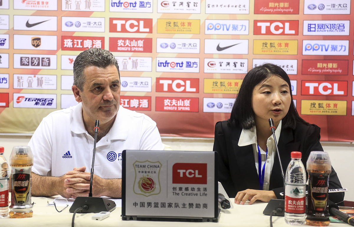 体育竞赛翻译服务 - 激烈赛事翻译专家