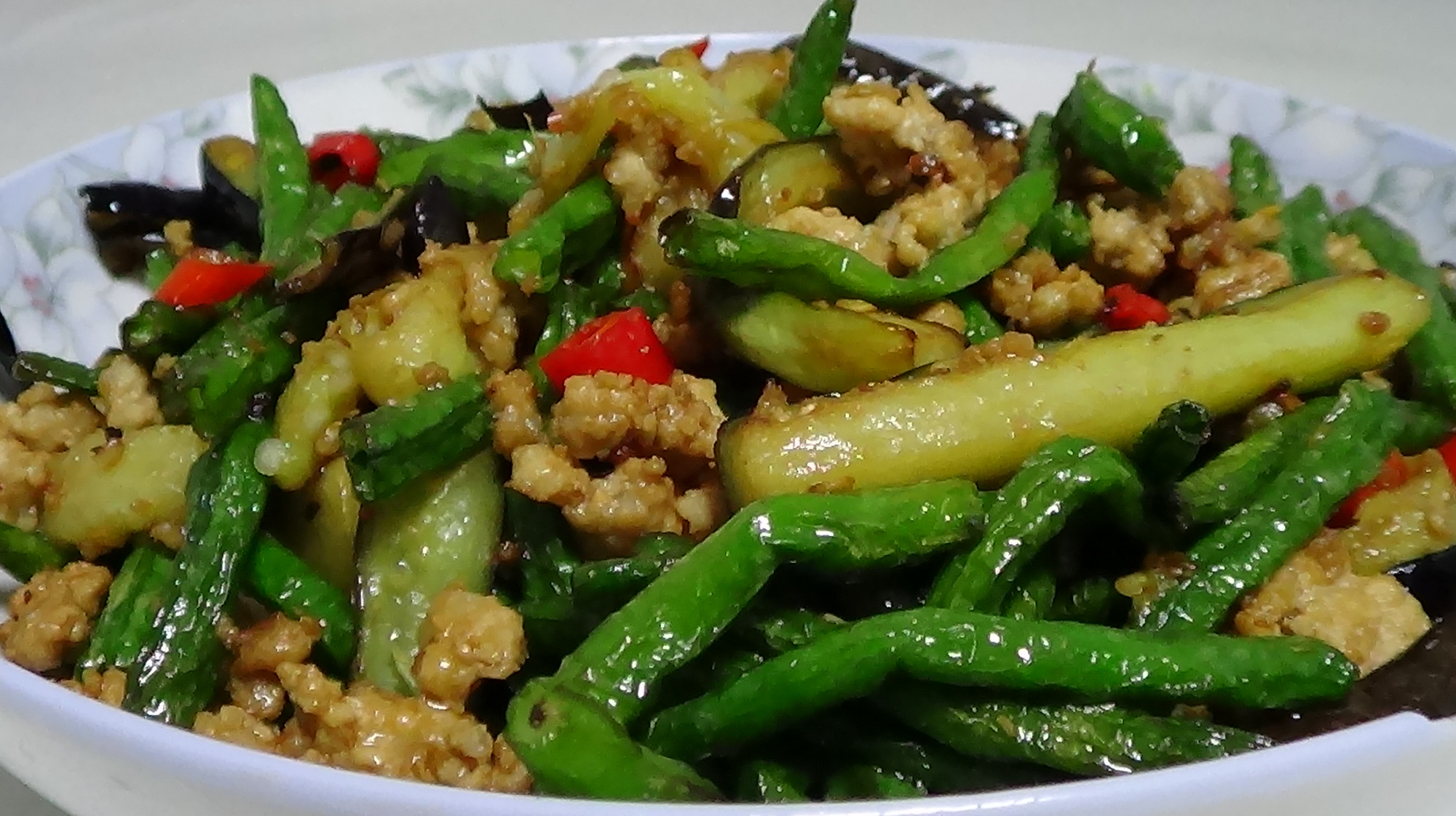 一根小说一把豇豆,简单一炒,好吃的下饭菜就做好了,太给力了!茄子特种兵女高中图片