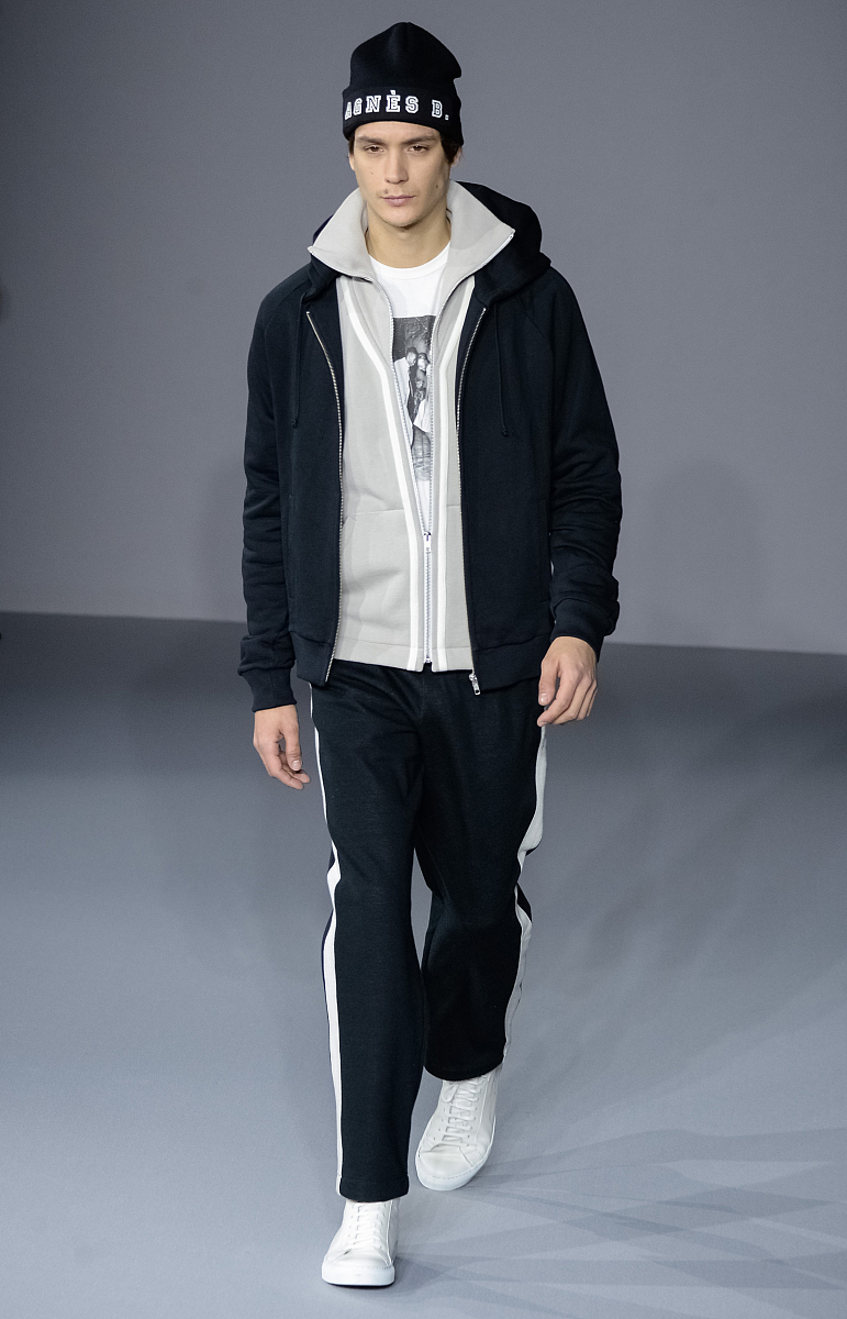 2016年1月25日讯,巴黎,当地时间24日,2016秋冬巴黎男装周:agnes b 品