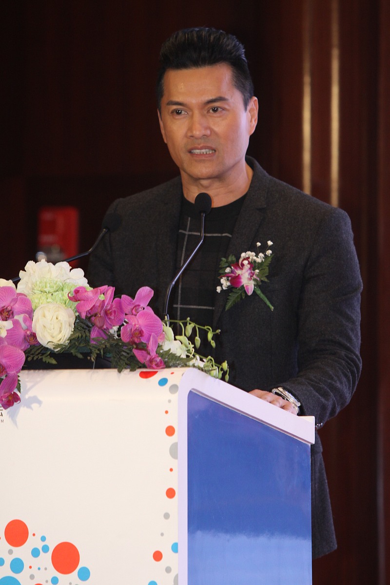 2014年3月7日,上海,2014中国新公益论坛启动.***_***吕良伟 ,
