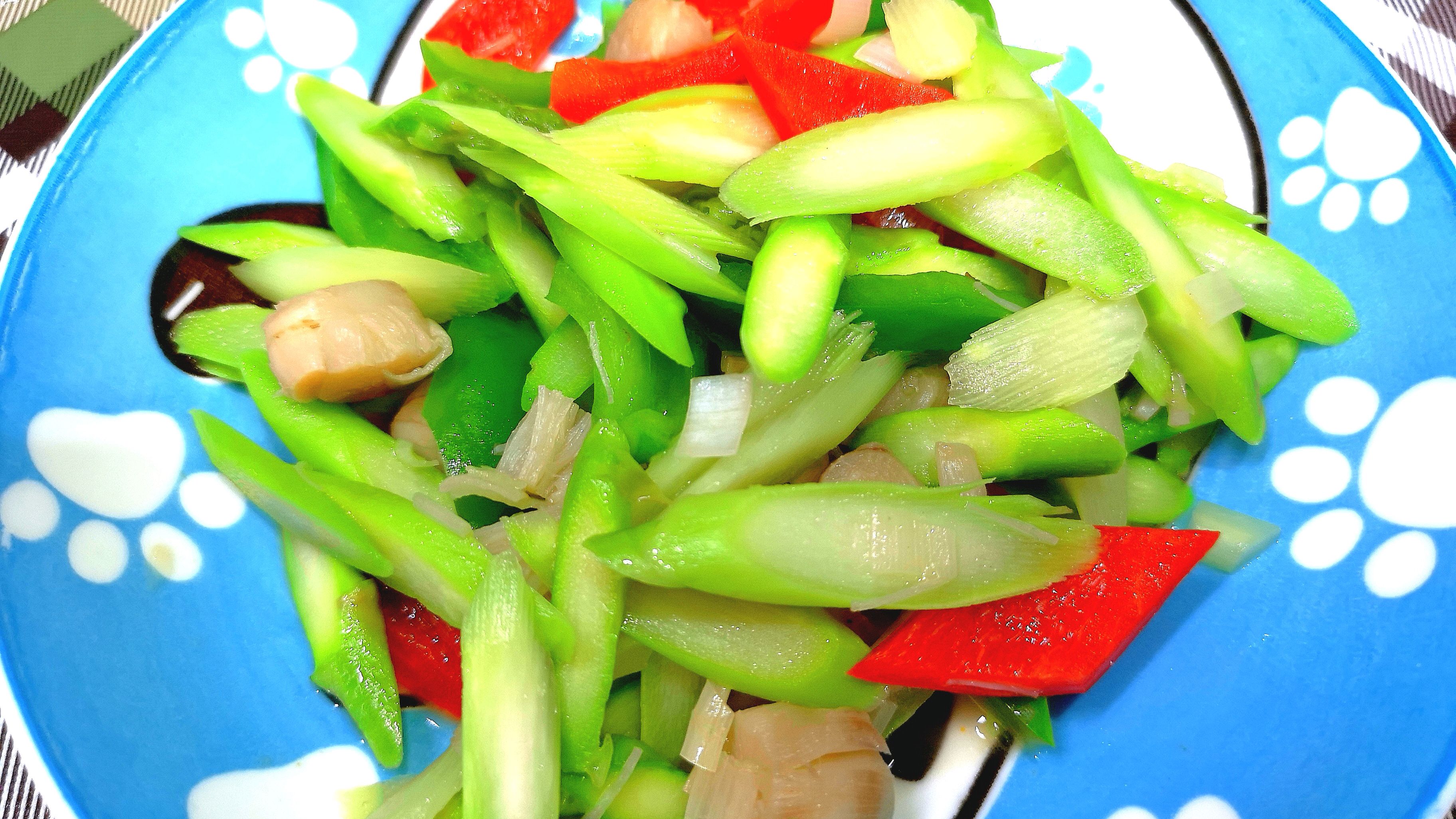 月子餐美食:芦笋炒鲜贝,科学的饮食搭配,让你美艳回归