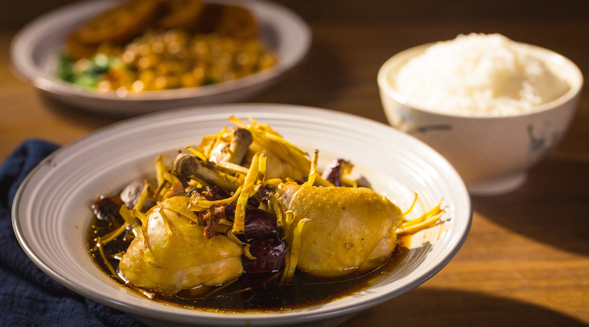 怎么做蒸鸡都不好吃?学会潮州卤水就懂了