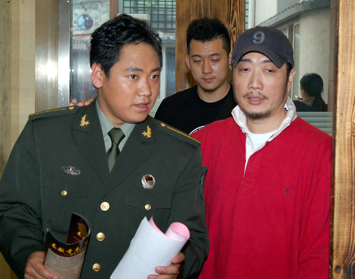 2008年6月7日,北京,抗震救灾歌曲《共建家园》大型音乐电视特辑即将出
