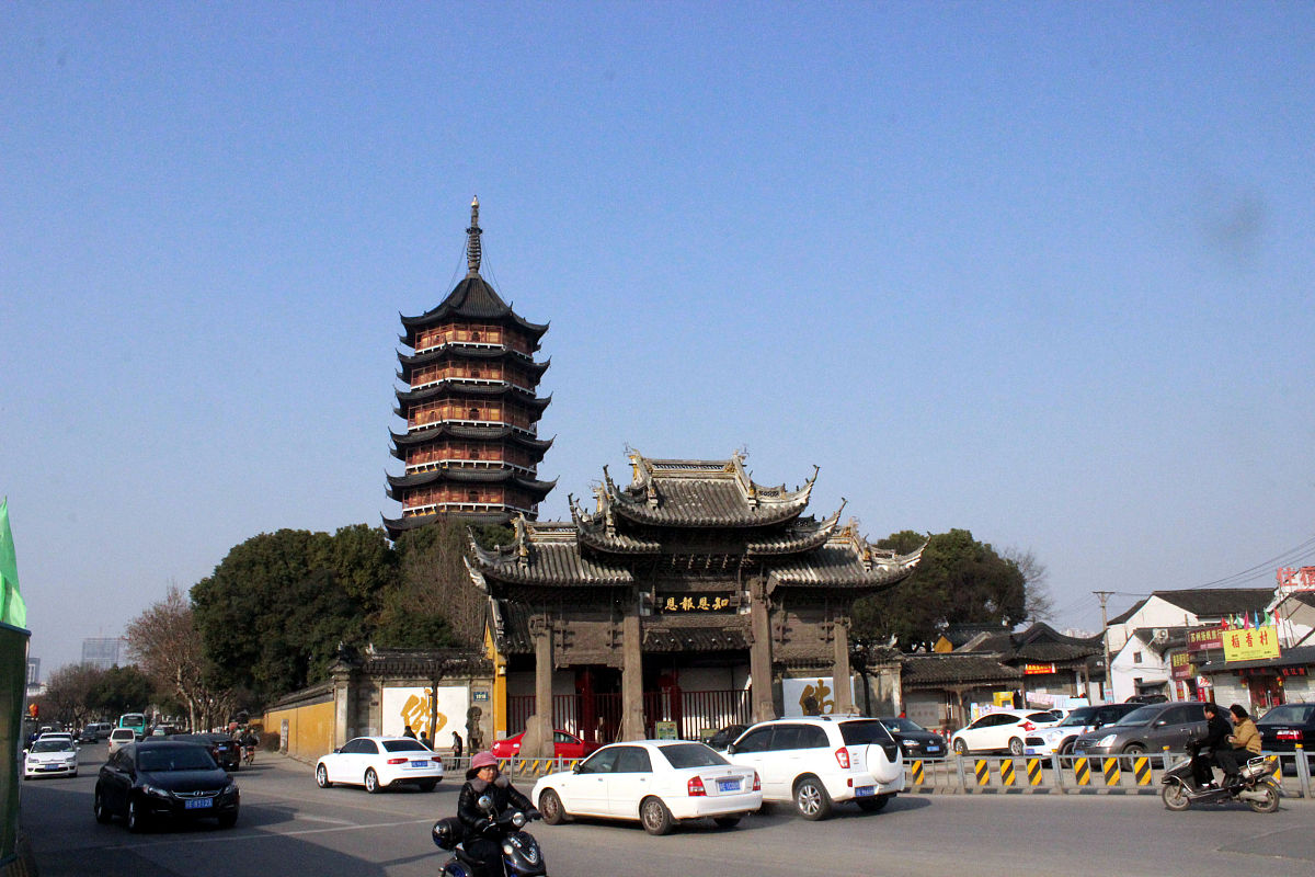2016年01月08日,江苏苏州北寺古塔景观.
