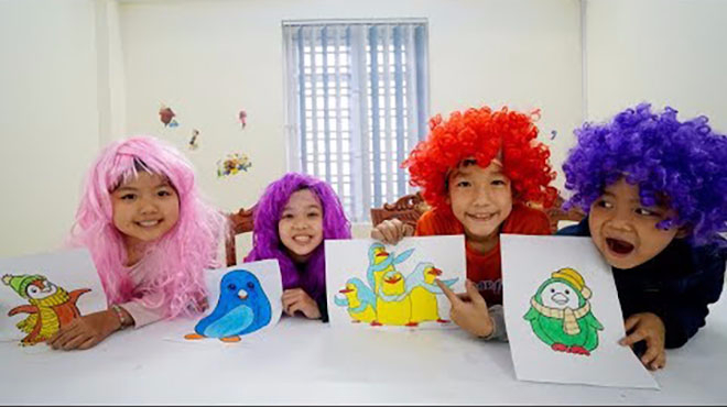 孩子们上课恶搞cosplay 画企鹅