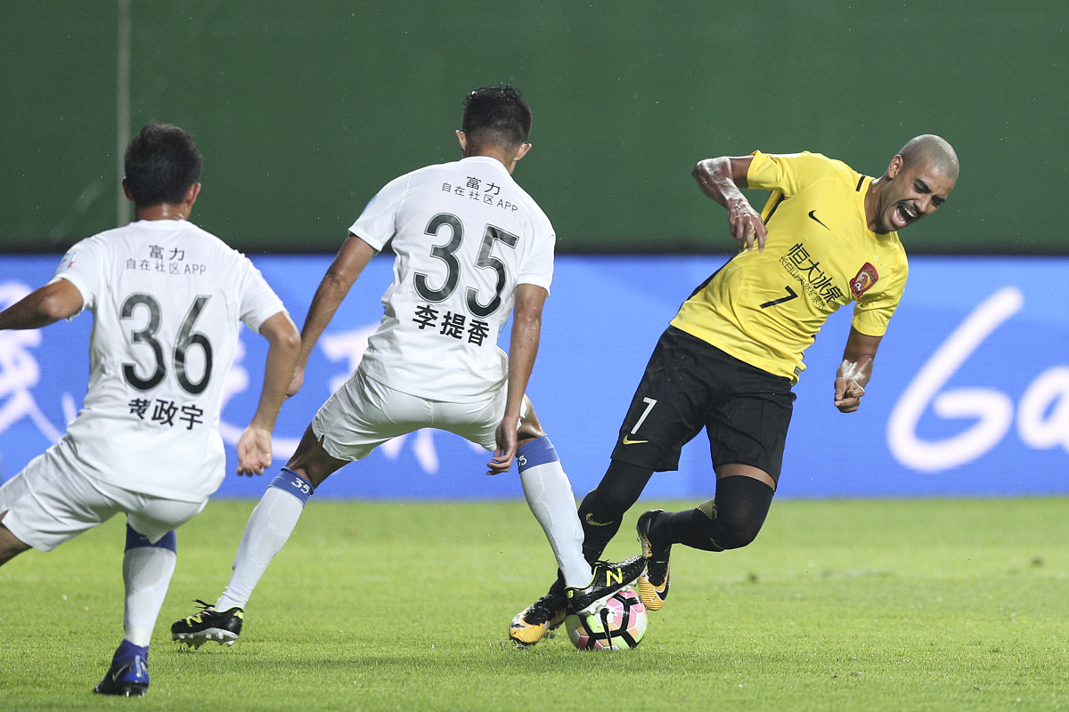 2017年7月19日,广州,2017足协杯1/4决赛首回合,广州富力4-2广州恒大淘